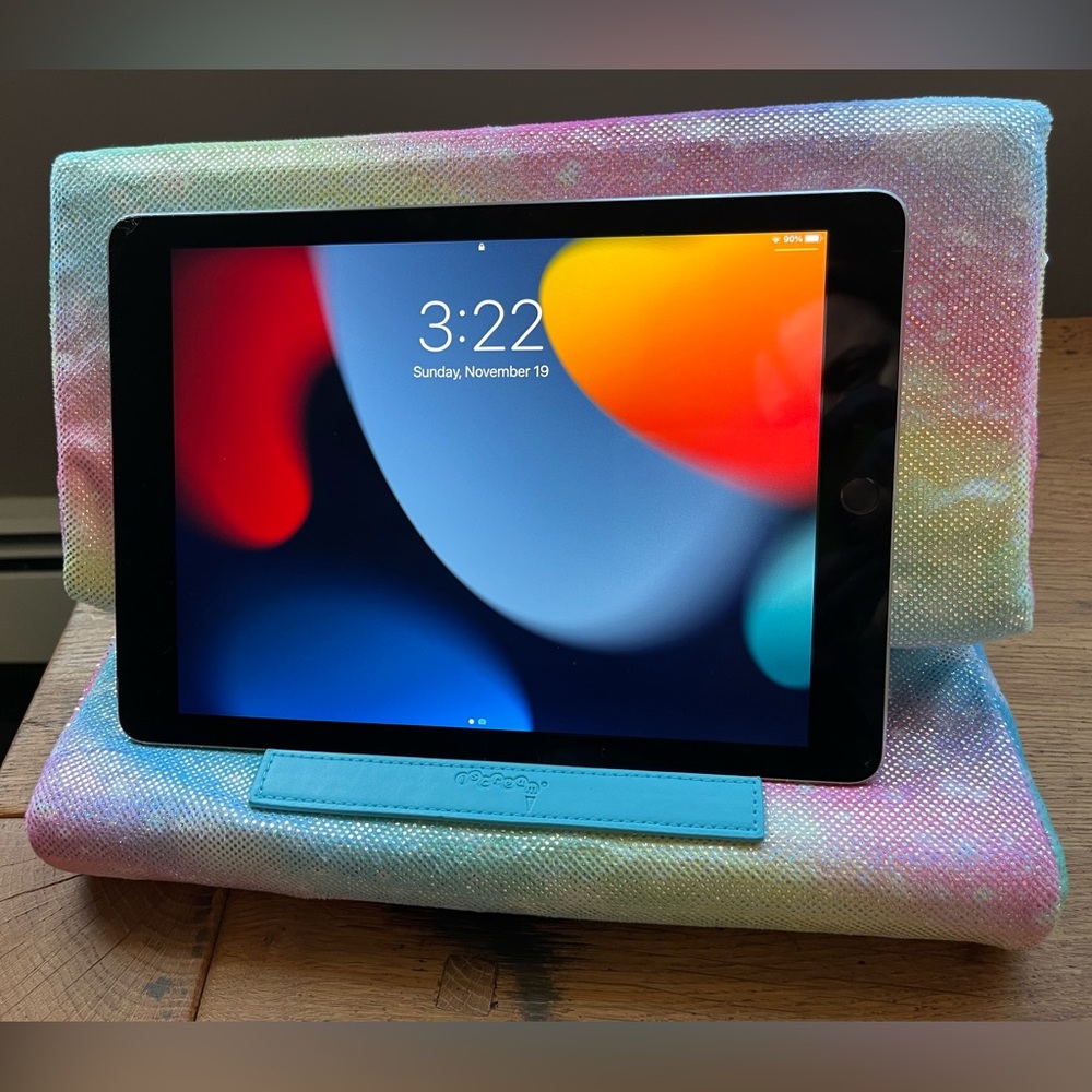 iScream Tablet Pillow | Like New